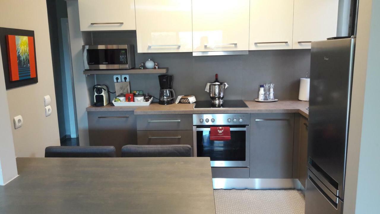 Amazing Apartment เอเธนส์ ภายนอก รูปภาพ