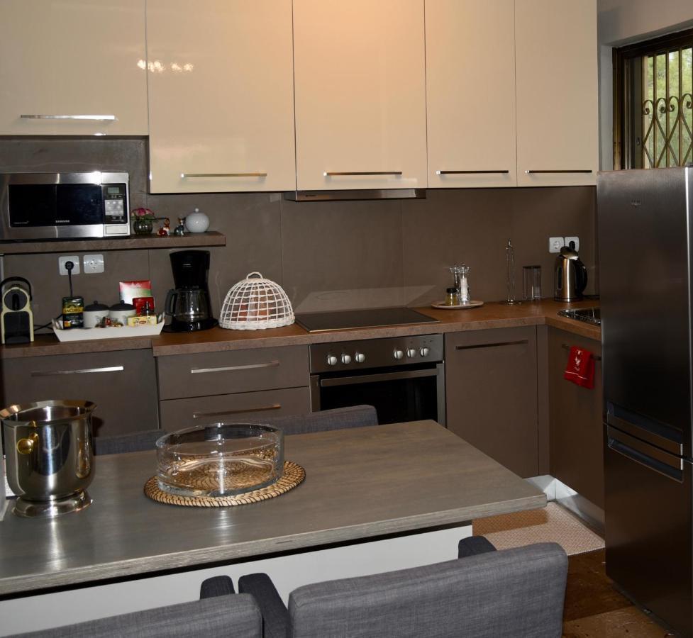 Amazing Apartment เอเธนส์ ภายนอก รูปภาพ